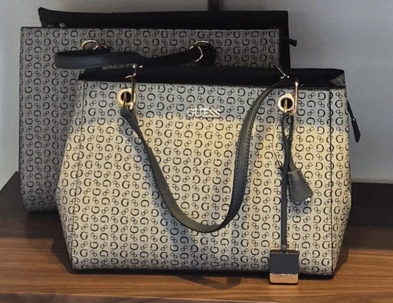 Guess : NEDA Shoulder bag